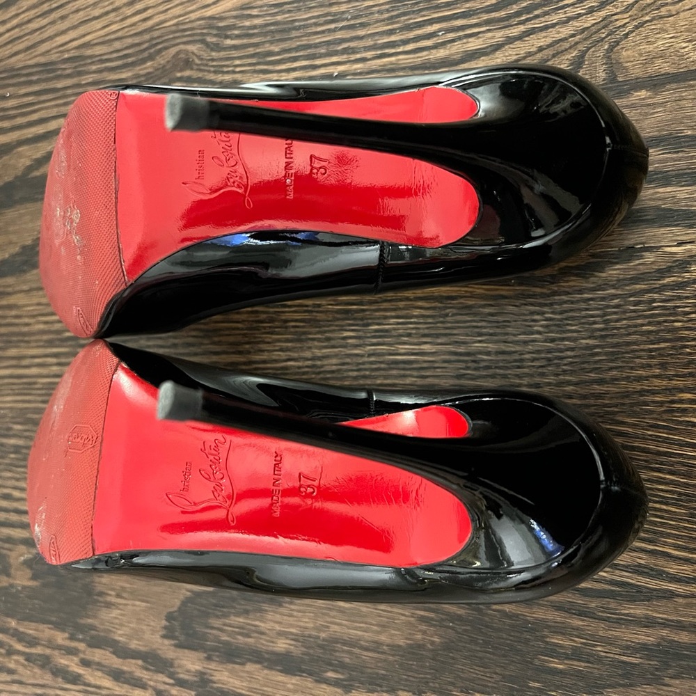 Christian Louboutin So Kate Pumps - Picture 5 of 7
